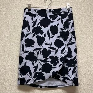 Ann Taylor Floral Pencil Skirt Faux Wrap Tulip Hem Lined Lilac Purple Sz 00P